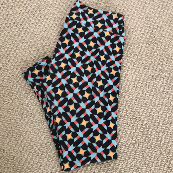 LAST CALL LuLaRoe Leggings - Picture 1 of 3